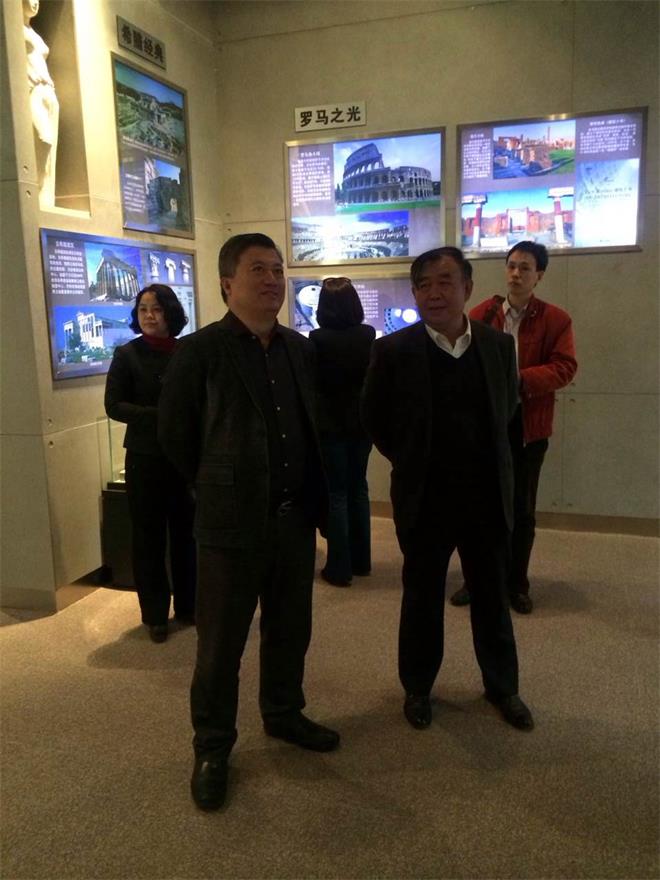 公司董事長(zhǎng)劉樹(shù)洪一行到濰坊昌大集團(tuán)參觀交流(圖2)